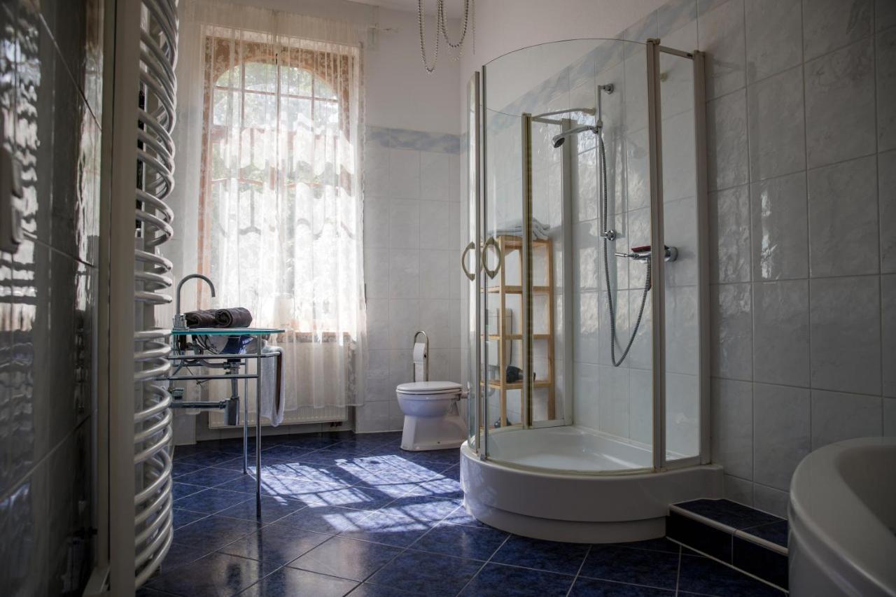 Gruene Villa Wellness & Spa Бад-Кройцнах Экстерьер фото