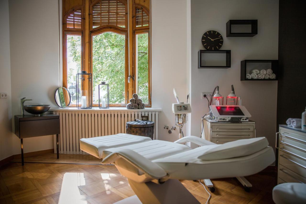 Gruene Villa Wellness & Spa Бад-Кройцнах Экстерьер фото